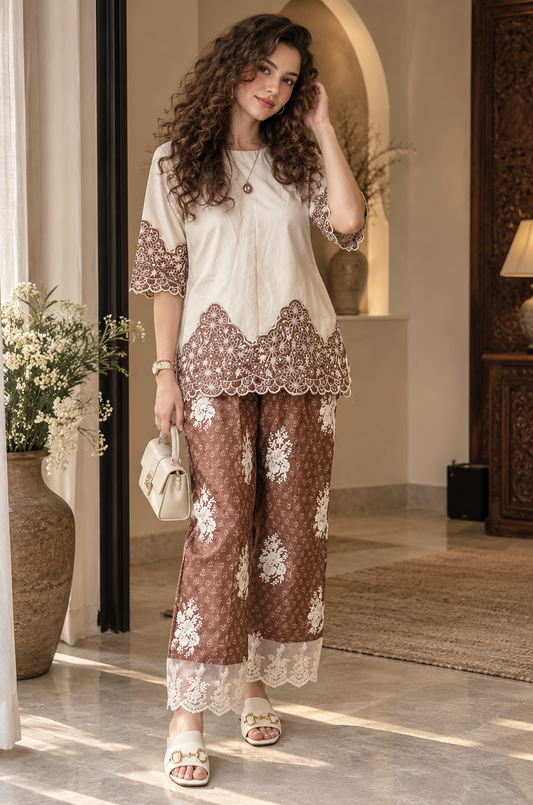 White Lace Hem Kurta with Printed Straight Pants Set